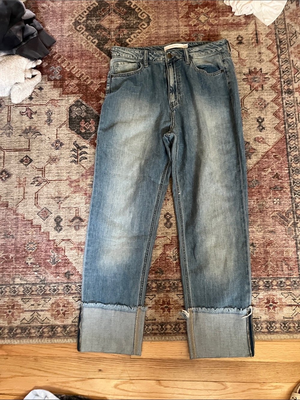 Relaxed Cuffed Men's Light Blue Washed Jeans